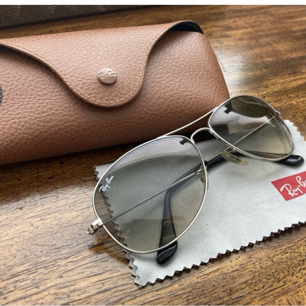 Ray-Ban Silver Aviator Sunglasses with Brown Case Authentic 59MM